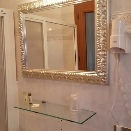 Margherita Aparthotel Lake Maggiore